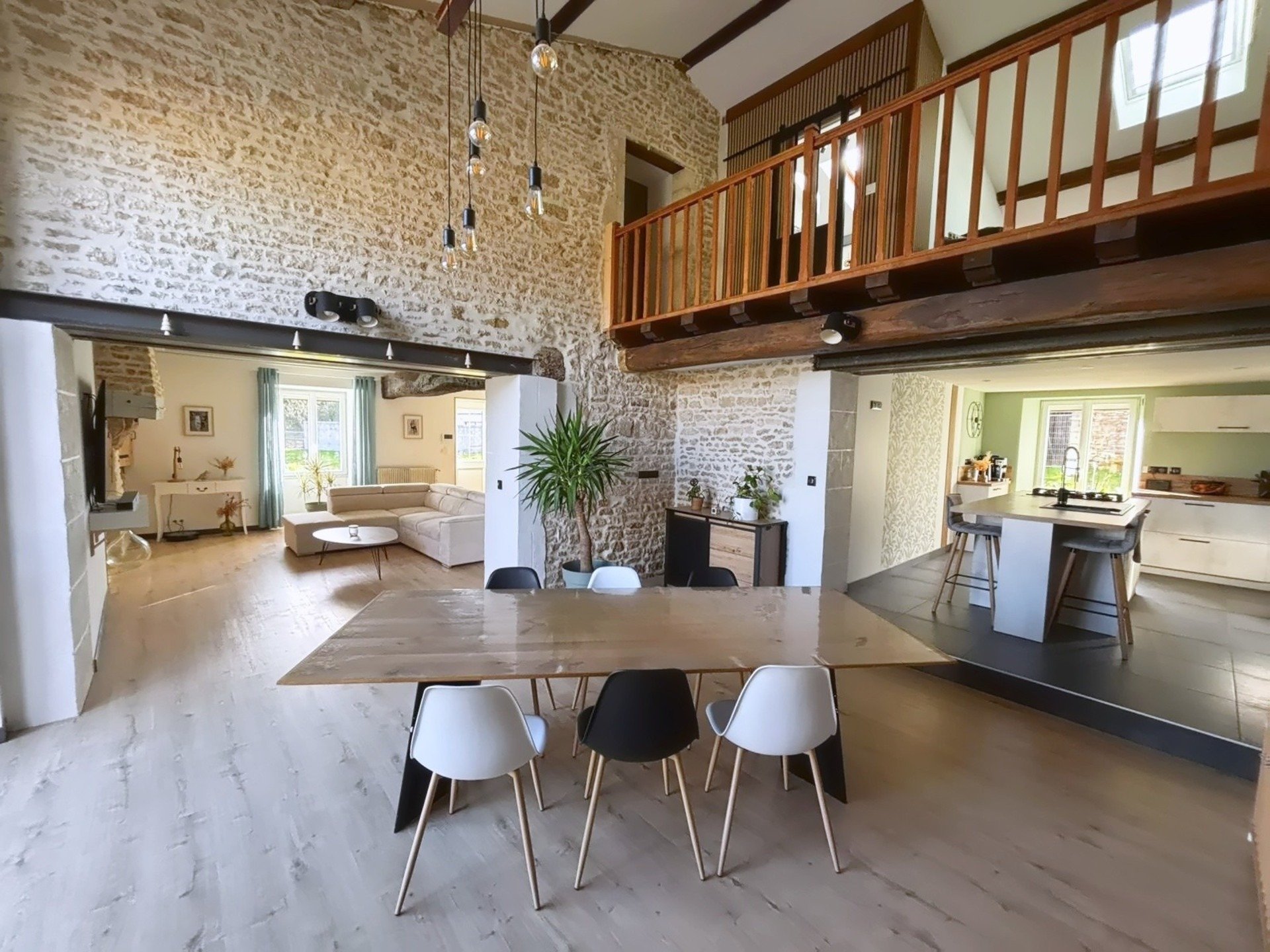 Maison à vendre, 157m², La Crèche