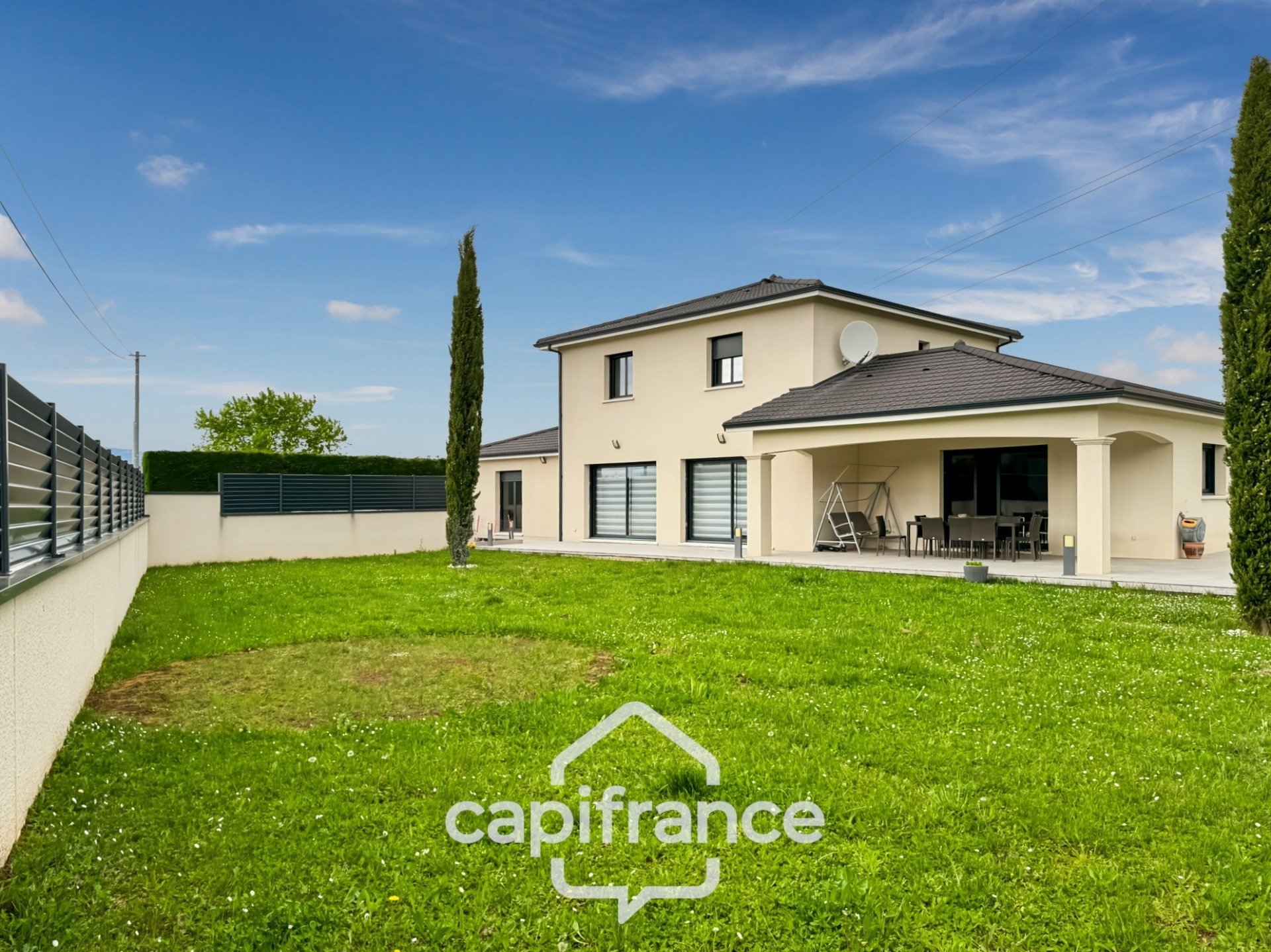 Maison à vendre, 275m², Clonas-sur-Varèze