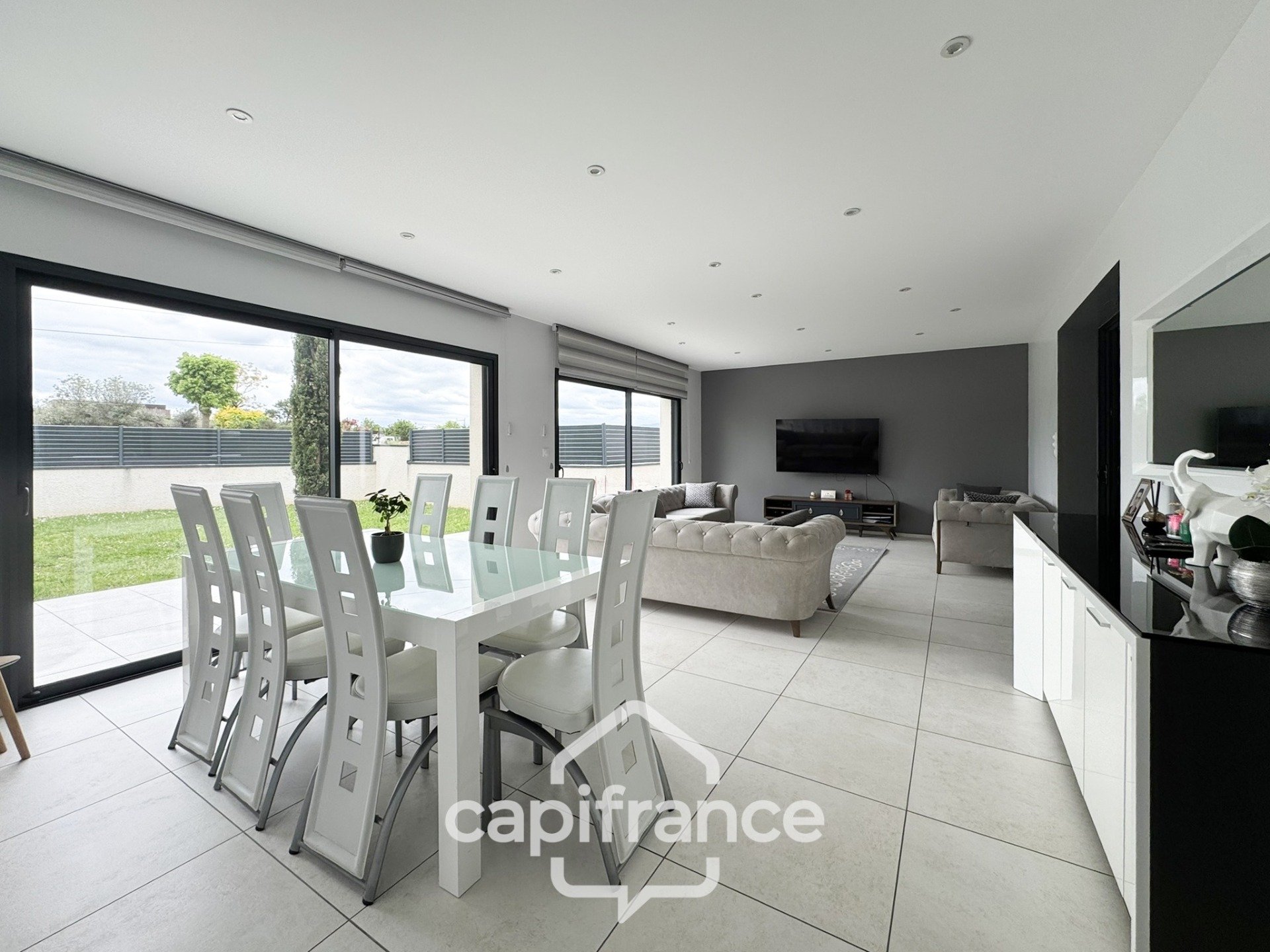 Maison à vendre, 275m², Clonas-sur-Varèze
