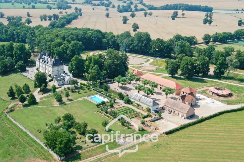 Maison à vendre, 1425m², Ygrande