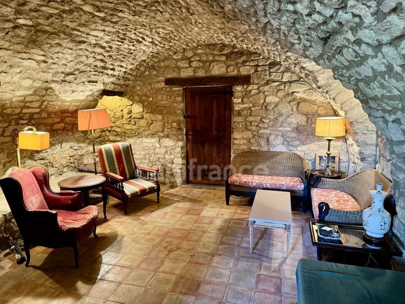 Maison à vendre, 350m², Saint-Martin-de-Castillon