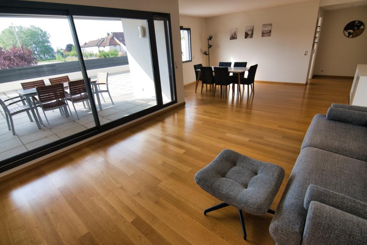 Appartement à louer, 133m², Saint-Genis-Pouilly
