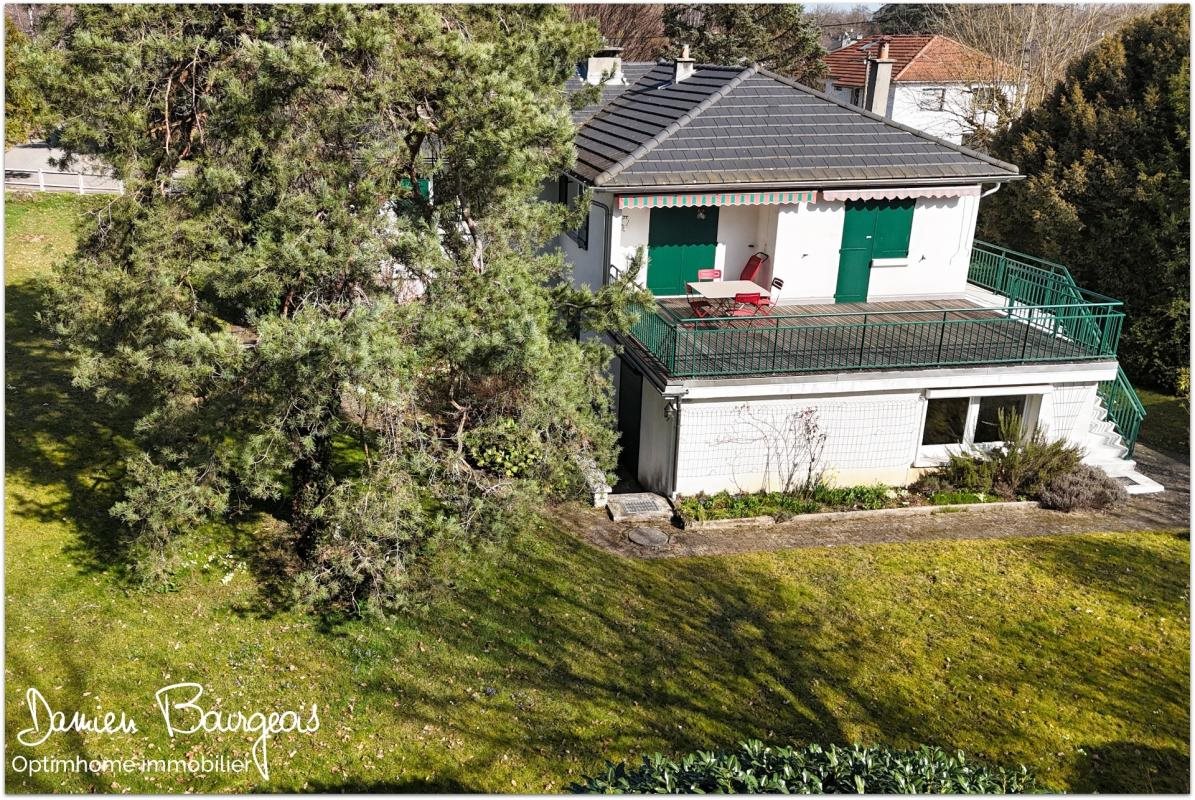 Maison à vendre, 171m², Saint-Genis-Pouilly