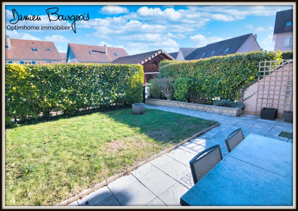 Maison à louer, 137m², Gex