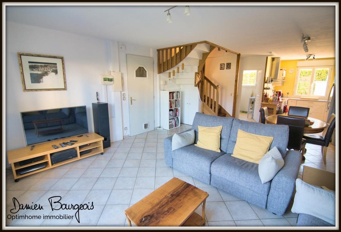 Maison à louer, 137m², Gex