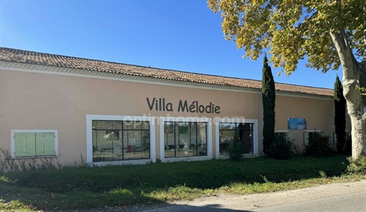 Immeuble 390 m² · à Saint-Rémy-de-Provence · 390 m² · 892 500 €
