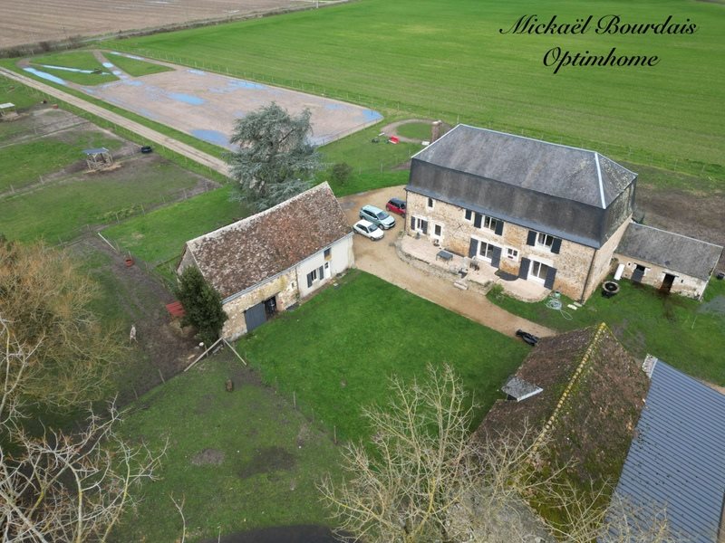 Maison à vendre, 222m², Luché-Pringé