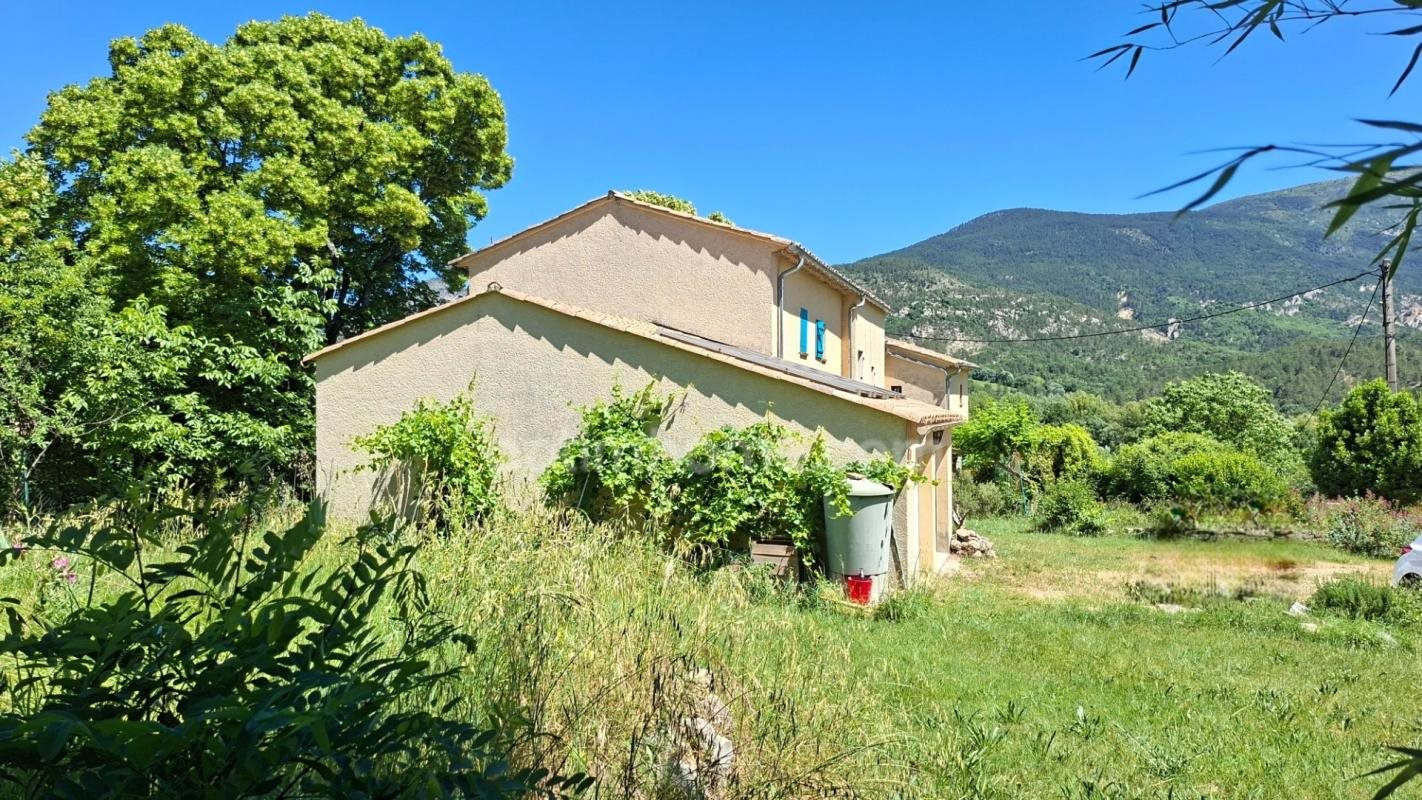 Maison à vendre, 237m², Mézel