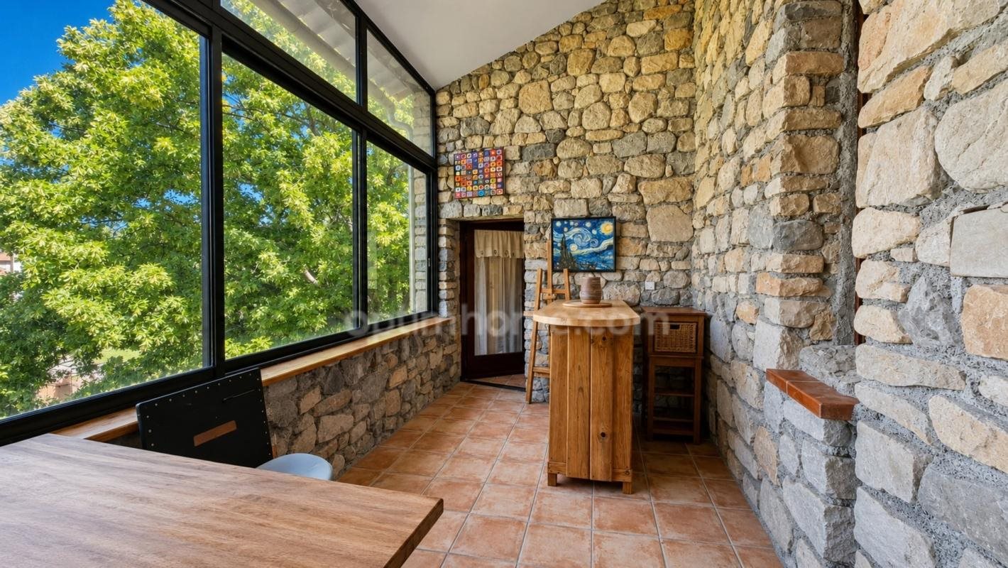 Maison à vendre, 237m², Mézel