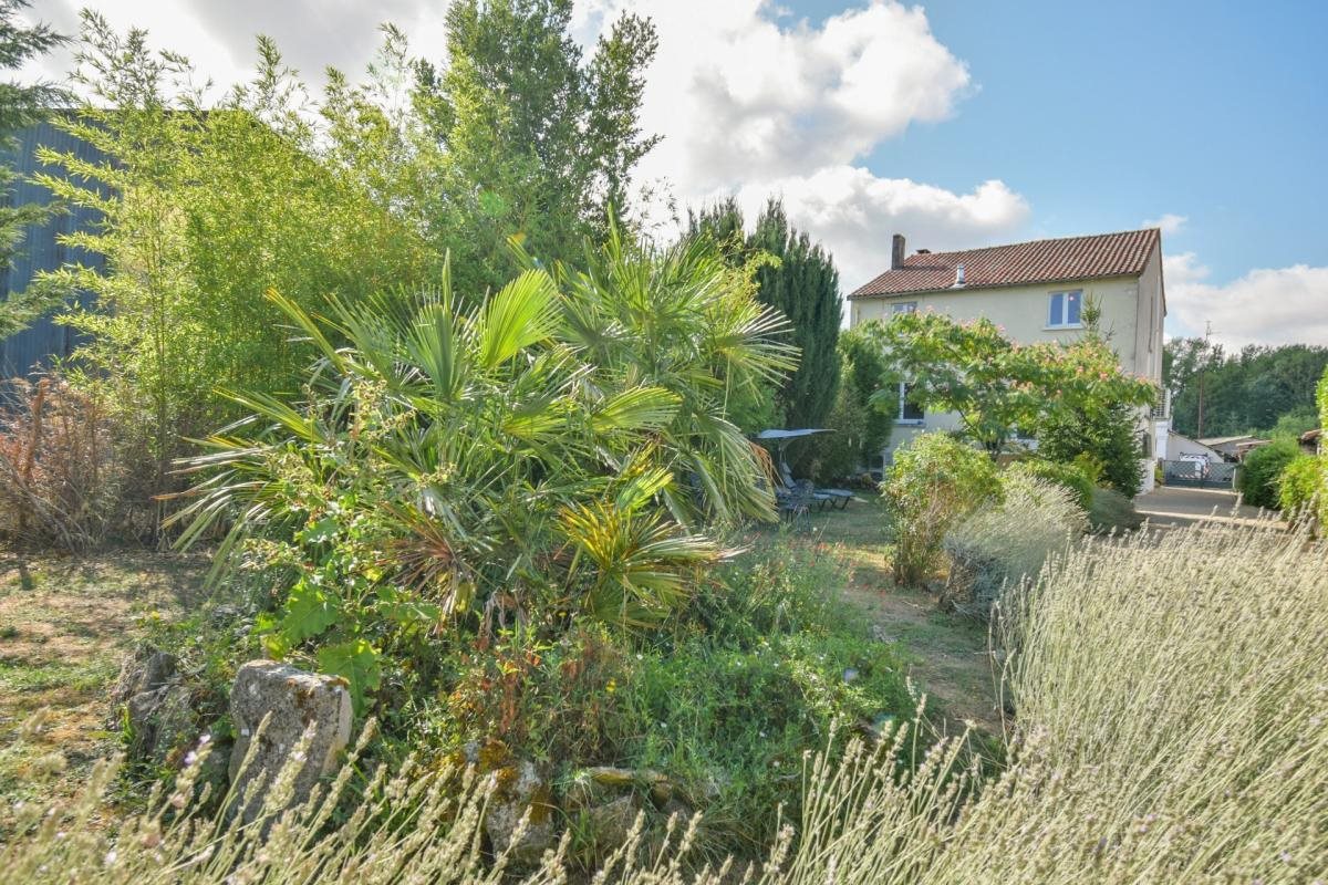 Maison à vendre, 212m², Champagne-Mouton