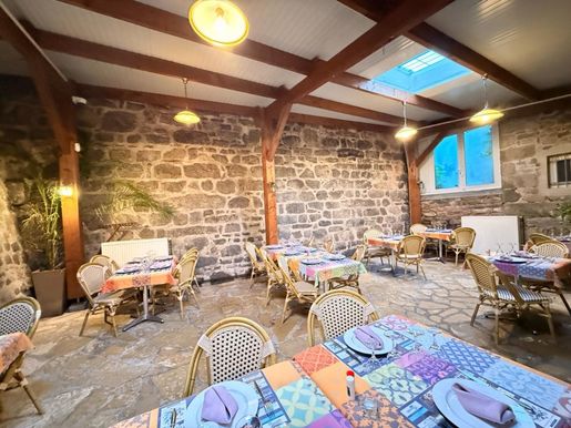 Immeuble 350 m² · à Guéret · 350 m² · 415 000 €