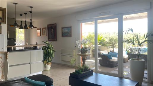 Appartement 4 pièces 87 m² · à Châteauneuf-le-Rouge · 87 m² · 585 000 €
