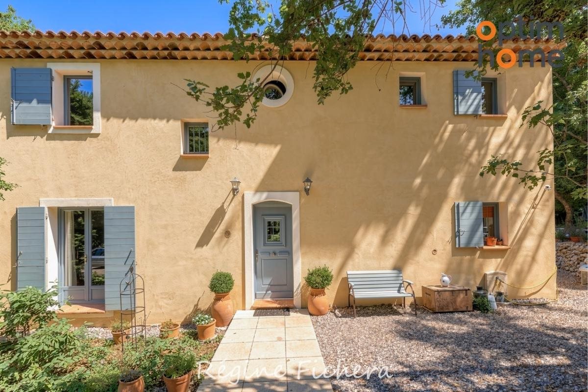 Maison à vendre, 140m², Puyloubier