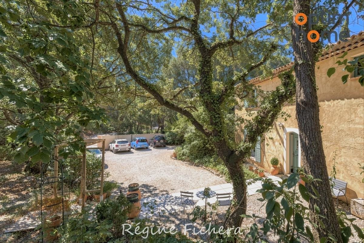 Maison à vendre, 140m², Puyloubier