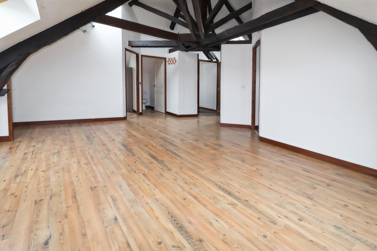 Appartement à vendre, 41m², Saint-Etienne-de-Saint-Geoirs