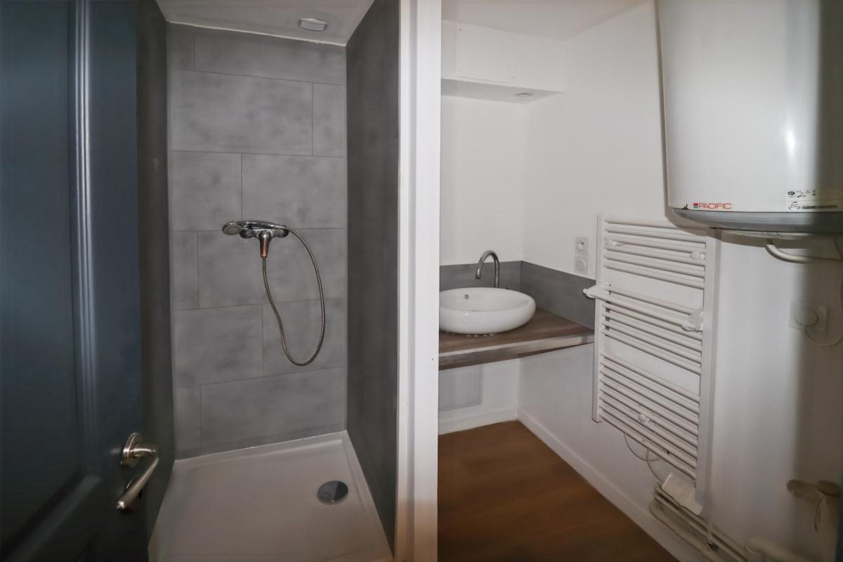 Appartement à vendre, 29m², Saint-Etienne-de-Saint-Geoirs