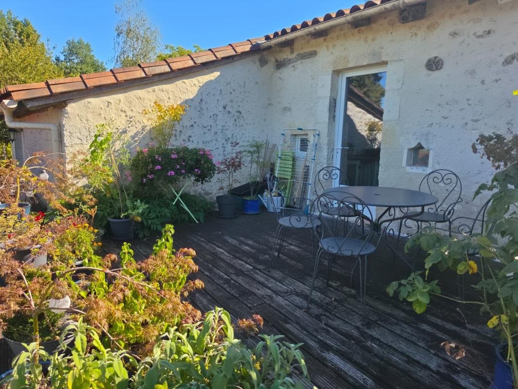 Maison à vendre, 257m², Saint-Sulpice-de-Roumagnac