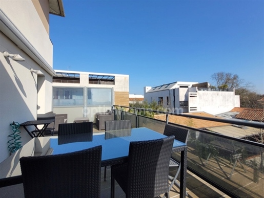 Appartement 4 pièces 90 m² · à La Rochelle · 90 m² · 550 000 €