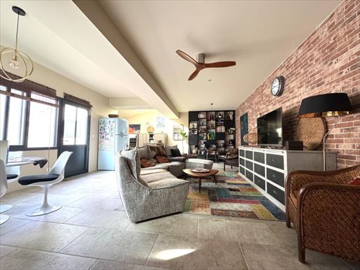 Maison 6 pièces 212 m² · à La Flotte · 212 m² · 849 000 €