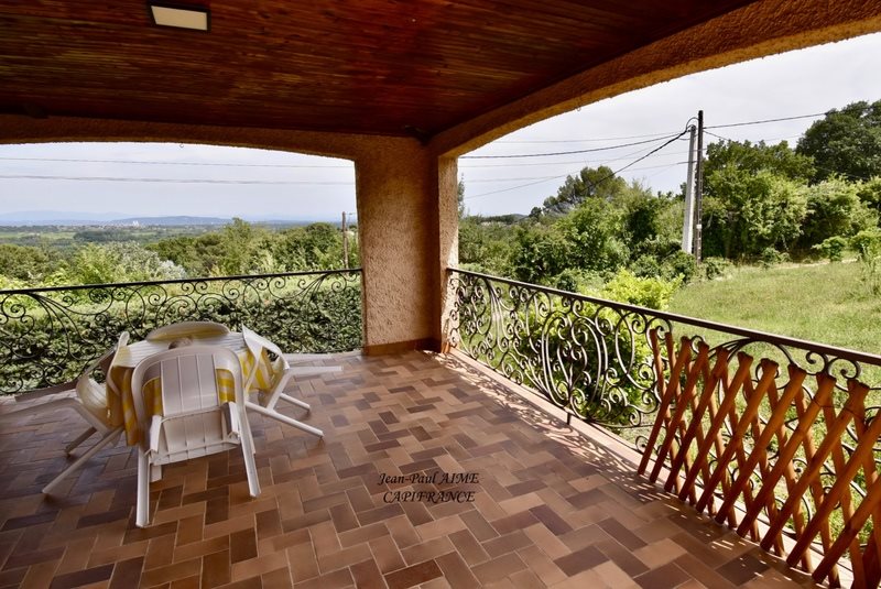 Maison à vendre, 160m², Saint-Julien-de-Peyrolas