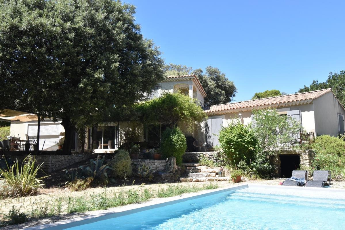 Maison à vendre, 192m², Saint-Restitut
