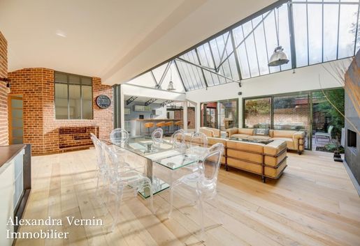 Appartement 9 pièces 316 m² · à Saint-Germain-en-Laye · 316 m² · 2 190 000 €