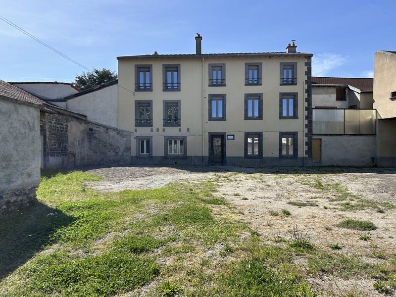 Maison à vendre, 191m², Ennezat