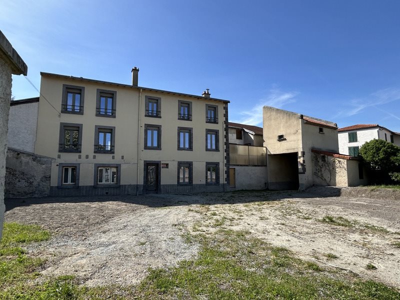 Maison à vendre, 191m², Ennezat