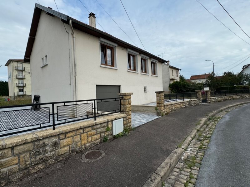 Maison à vendre, 107m², Stenay