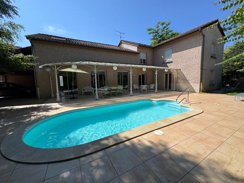 Maison à vendre, 261m², Charnay-lès-Mâcon