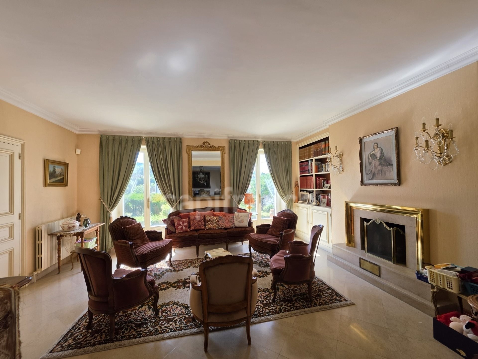 Maison à vendre, 282m², Villeneuve-sur-Yonne