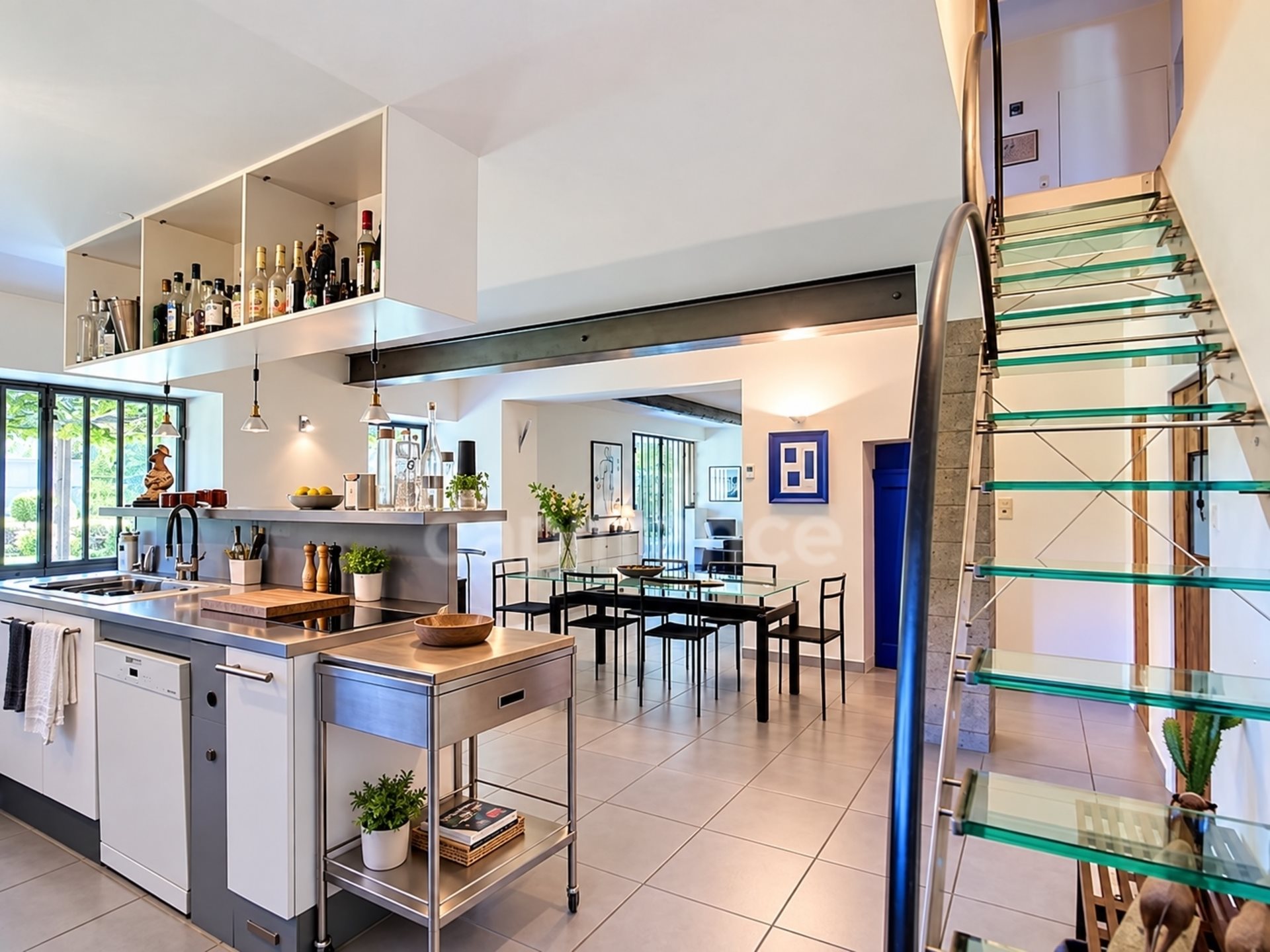 Maison à vendre, 260m², Suze-la-Rousse