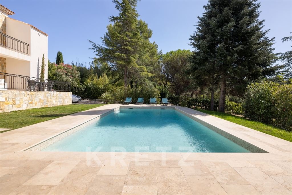Maison à vendre, 325m², Châteauneuf-Grasse