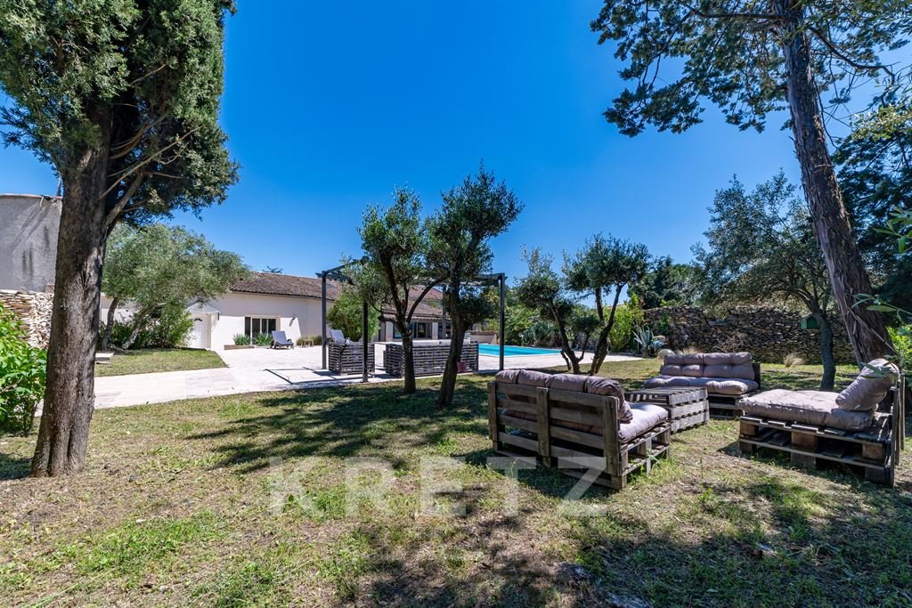 Maison à vendre, 200m², Nîmes