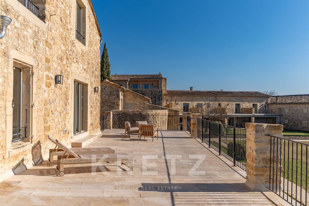 Maison à vendre, 1650m², Uzès