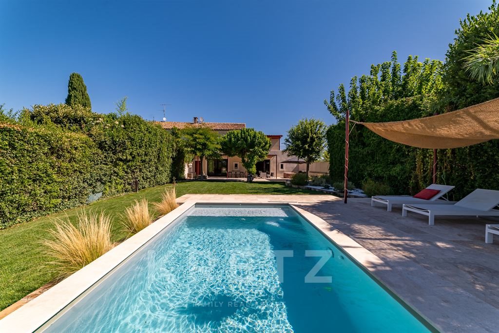 Maison à vendre, 270m², Nîmes