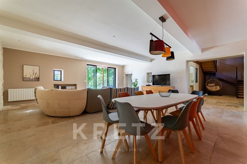 Maison à vendre, 270m², Nîmes
