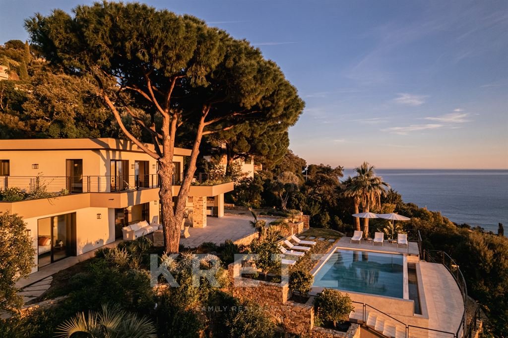 Maison à vendre, 400m², Rayol-Canadel-sur-Mer