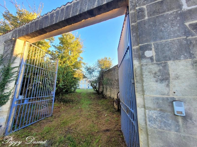 Maison à vendre, 470m², Saint-Jean-d'Angély