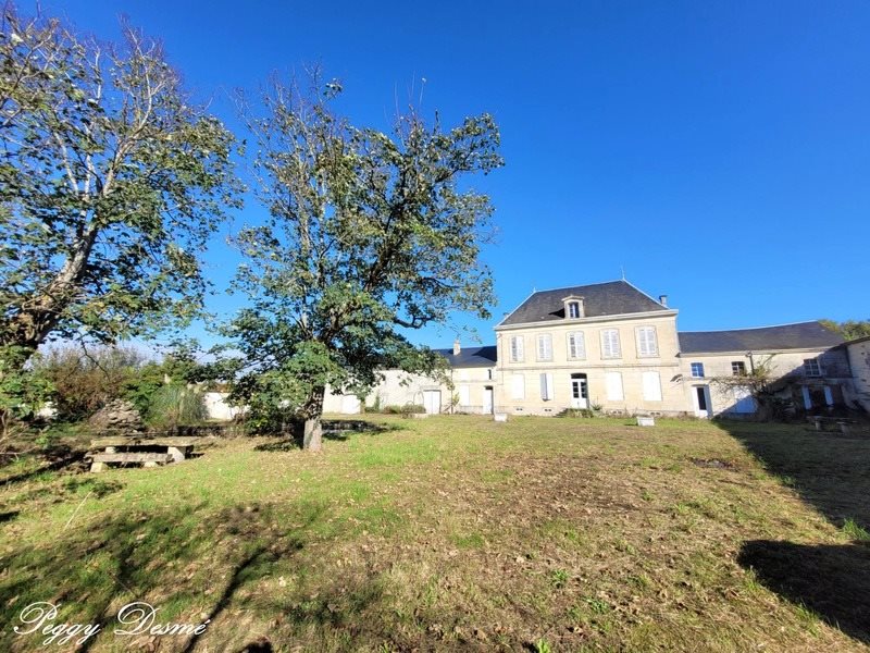 Maison à vendre, 470m², Saint-Jean-d'Angély