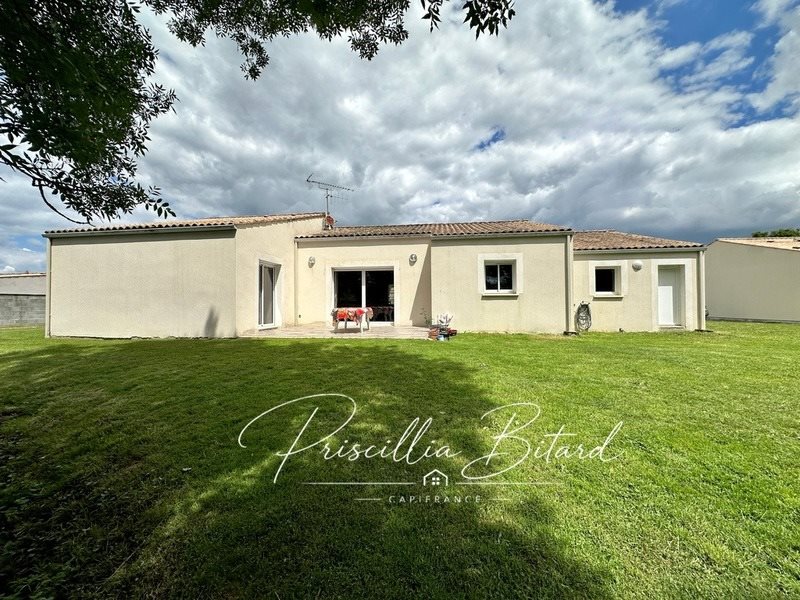 Maison à vendre, 134m², Ardillières
