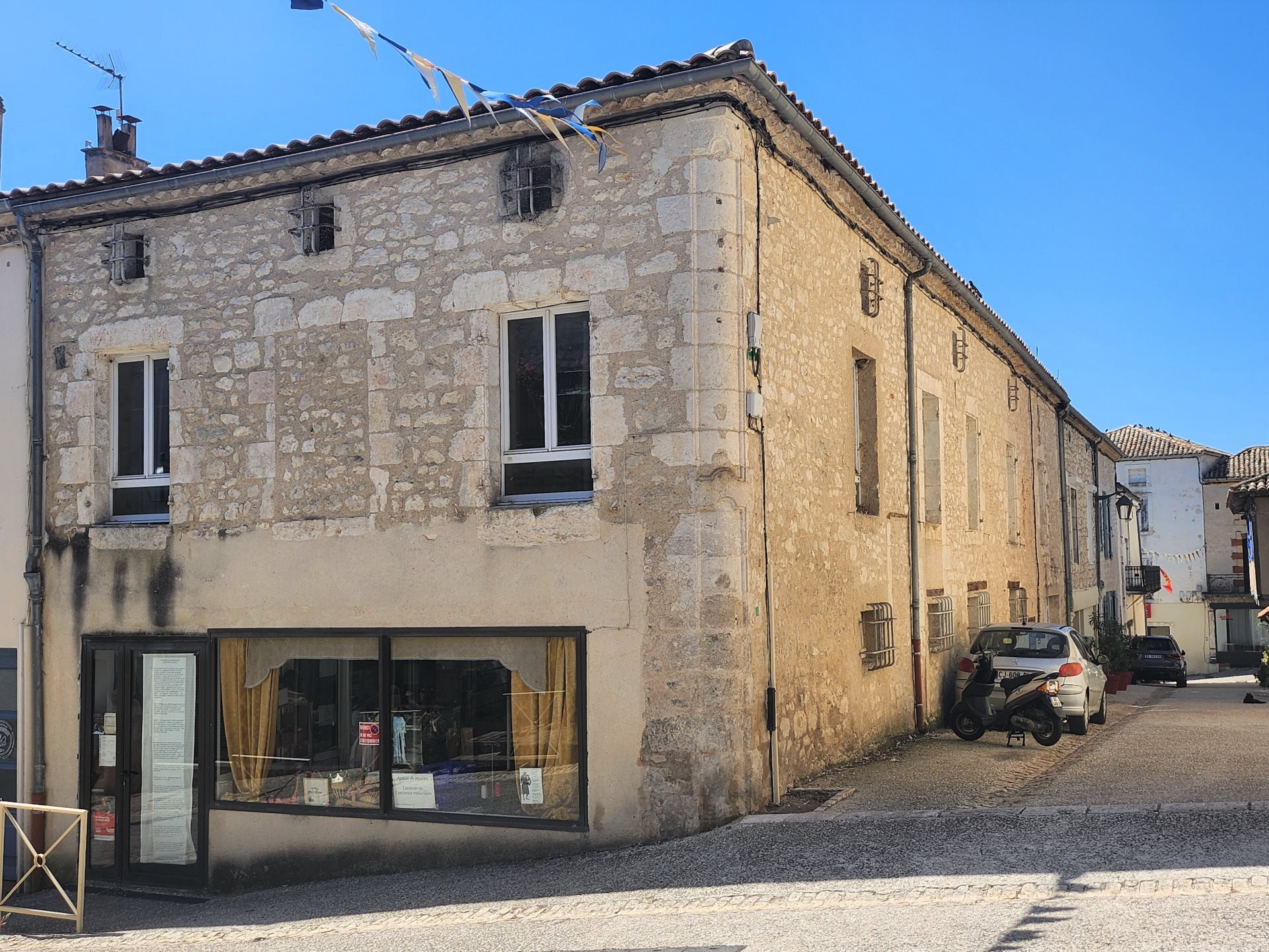 Maison à vendre, 265m², Monflanquin