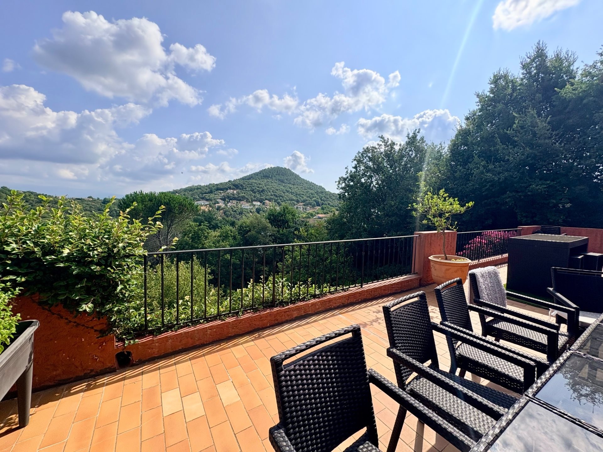 Maison à vendre, 500m², Les Adrets-de-l'Estérel