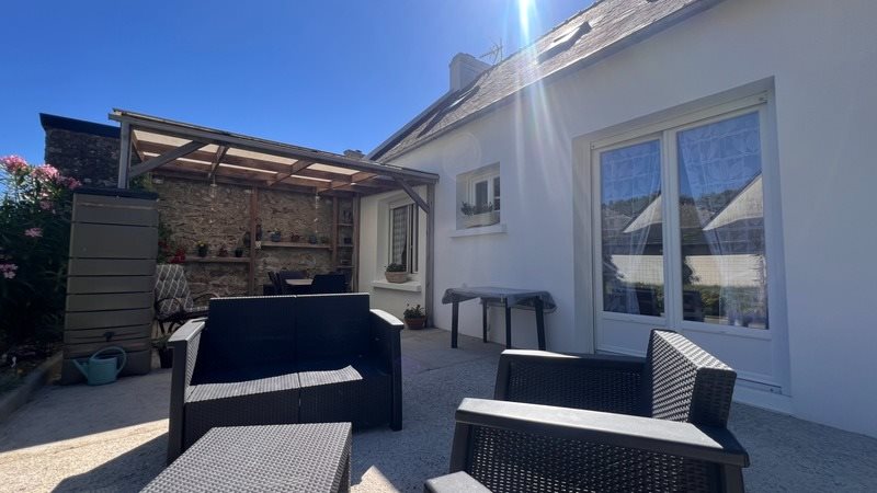 Maison à vendre, 85m², Plomodiern