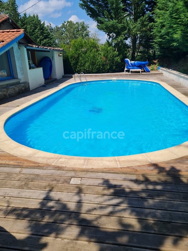 Maison à vendre, 297m², Saint-Clément-les-Places