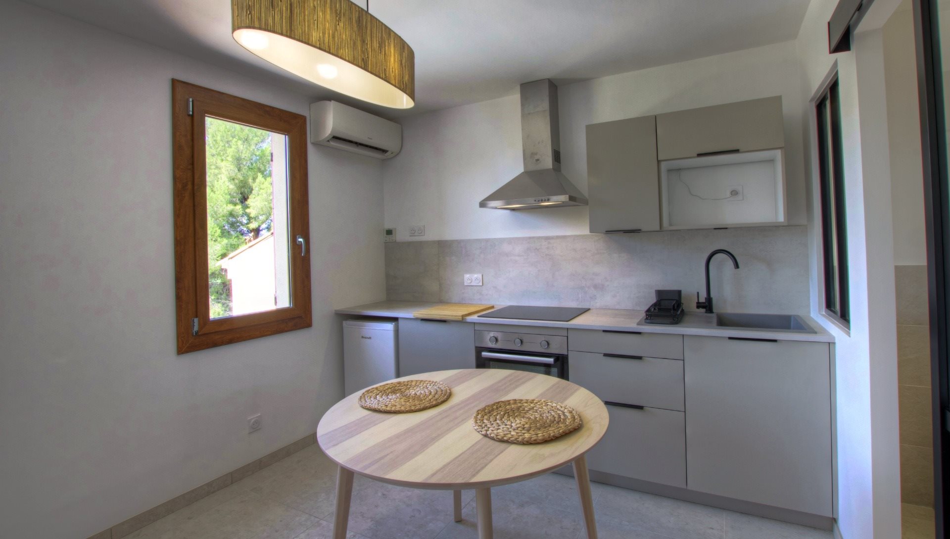 Appartement à louer, 16m², Miramas