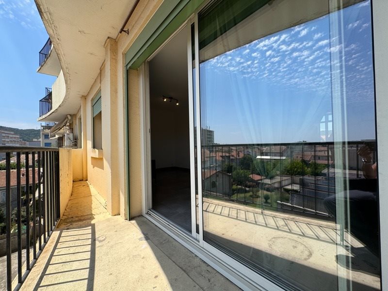 Appartement à vendre, 66m², Alès