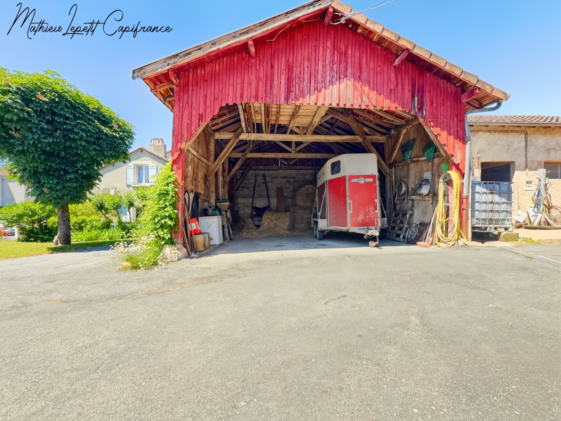 Maison à vendre, 280m², Saint-Pierre-de-Chignac