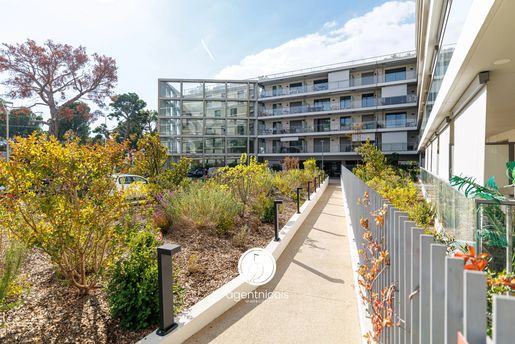 Appartement 3 pièces 58 m² · à Saint-Laurent-du-Var · 58 m² · 419 000 €