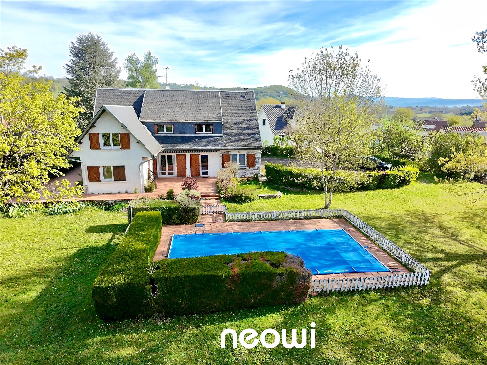 Maison à vendre, 244m², Arpajon-sur-Cère